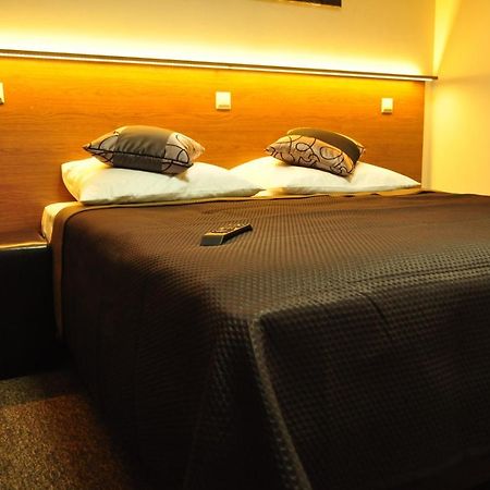 Villa B&B Warsawa Bagian luar foto