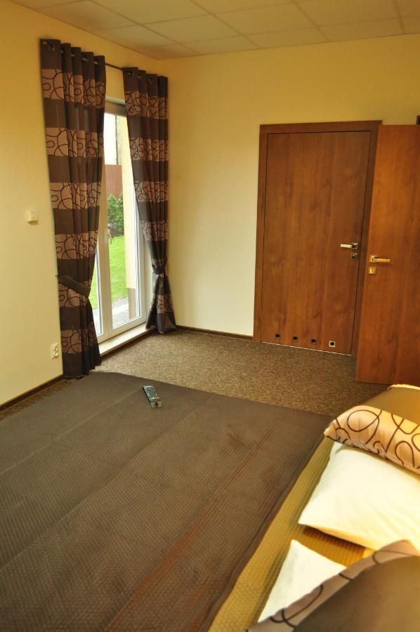 Villa B&B Warsawa Bagian luar foto