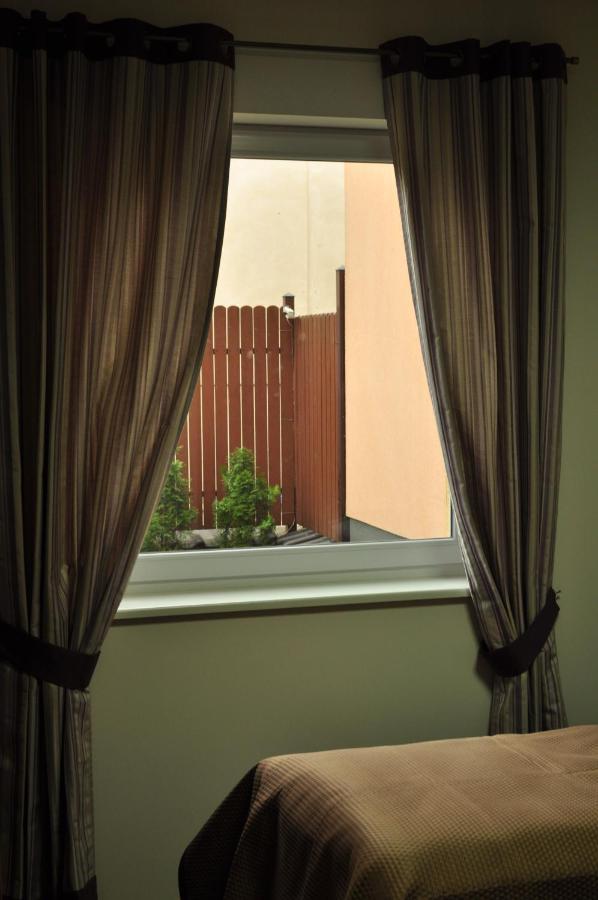 Villa B&B Warsawa Bagian luar foto