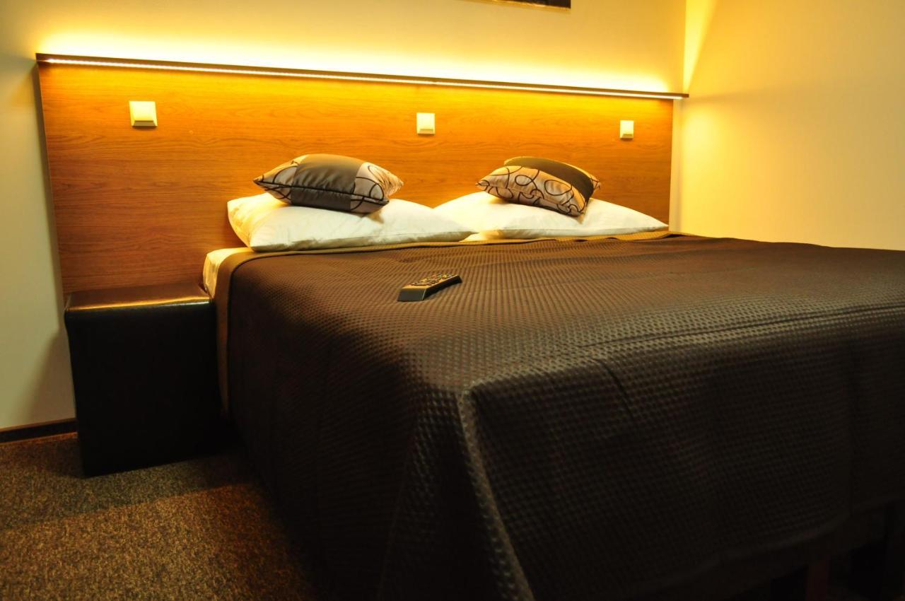 Villa B&B Warsawa Bagian luar foto